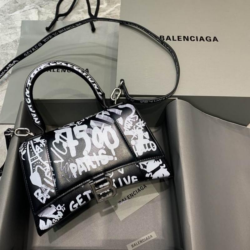 Balenciaga Handbags 101